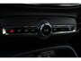 Volvo XC40 2.0 T4 R-Design | Premium audio by Harman Kardon | Verwarmbare voorstoelen | Trekhaak