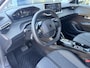 Peugeot 208 1.2 Hybrid 110 e-DCS6 Allure | Parkeercamera | Cruise Control | Apple Carplay & Android Auto | Climate Control |