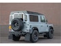 Land Rover Defender 2.4 TD 90 Station Wagon, Carplay, Trekhaak, DAB+, Airco, Bluetooth, ABS.