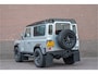 Land Rover Defender 2.4 TD 90 Station Wagon, Carplay, Trekhaak, DAB+, Airco, Bluetooth, ABS.