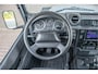 Land Rover Defender 2.4 TD 90 Station Wagon, Carplay, Trekhaak, DAB+, Airco, Bluetooth, ABS.