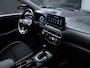 Hyundai Kona 1.6 GDI HEV Fashion Sport (APPLE CARPLAY,HEAD-UP DISPLAY,NAVI,CAMERA,PDC,CRUISE,GETINT,LED,SPORTSTOELEN,LM VELGEN)