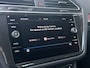 Volkswagen Tiguan 1.5 TSI ACT Highline Business R | R-Line | Trekhaak | Navigatie | Stoelverwarming | Apple Carplay | Android Auto | Achteruitrijcamera |