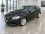 Volvo V40 1.6 T3 Momentum | Zwart | Isofix | Lichtmetaal | NAP
