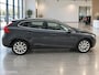 Volvo V40 1.6 T3 Momentum | Zwart | Isofix | Lichtmetaal | NAP