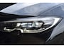 BMW 3-Serie Touring 330i High Exe * M-Sport * Panoramadak * Head-up * Sfeerverlichting * Camera *