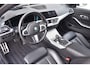 BMW 3-Serie Touring 330i High Exe * M-Sport * Panoramadak * Head-up * Sfeerverlichting * Camera *