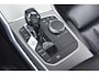 BMW 3-Serie Touring 330i High Exe * M-Sport * Panoramadak * Head-up * Sfeerverlichting * Camera *
