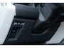 Land Rover Defender 110 3.0 P400 HSE Luchtv. Pano Meridian Matrix 360 ACC El. Trekhaak Stoelvent.