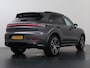 Porsche Cayenne 3.0 E-Hybrid | Luchtvering | Sport-Uitlaat | Trekhaak | Sport-Design-Zwart | GT-Sportstuur | Panormadak | Stoelverwarming/Ventilatie | Surround View | SoftClose | HUD | 18-Wegs en Memory | SportChrono | Adaptieve Cruise Control | Matrix-LED |