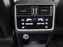 Porsche Cayenne 3.0 E-Hybrid | Luchtvering | Sport-Uitlaat | Trekhaak | Sport-Design-Zwart | GT-Sportstuur | Panormadak | Stoelverwarming/Ventilatie | Surround View | SoftClose | HUD | 18-Wegs en Memory | SportChrono | Adaptieve Cruise Control | Matrix-LED |
