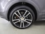 Porsche Cayenne 3.0 E-Hybrid | Luchtvering | Sport-Uitlaat | Trekhaak | Sport-Design-Zwart | GT-Sportstuur | Panormadak | Stoelverwarming/Ventilatie | Surround View | SoftClose | HUD | 18-Wegs en Memory | SportChrono | Adaptieve Cruise Control | Matrix-LED |