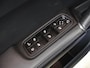 Porsche Cayenne 3.0 E-Hybrid | Luchtvering | Sport-Uitlaat | Trekhaak | Sport-Design-Zwart | GT-Sportstuur | Panormadak | Stoelverwarming/Ventilatie | Surround View | SoftClose | HUD | 18-Wegs en Memory | SportChrono | Adaptieve Cruise Control | Matrix-LED |