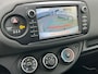 Toyota Yaris 1.5 VVT-i Dynamic 5drs - Full Map Navi | cruise control | sensoren | trekhaak | bluetooth | All Season banden