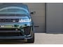 Land Rover Range Rover Sport P575 SVR | UNIEK! | SVO RACING GREEN | 24'' VOSSEN | 4X STOELVERKOELING | DEALER ONDH | HUD | ELEK TREKHAAK |