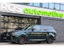 Land Rover Range Rover Sport P575 SVR | UNIEK! | SVO RACING GREEN | 24'' VOSSEN | 4X STOELVERKOELING | DEALER ONDH | HUD | ELEK TREKHAAK |