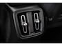 Volvo EX40 Single Motor Extended Range Plus 82 kWh | Trekhaak | Verwarmbare voorstoelen en stuurwiel | Premium audio by Harman Kardon | Keyless | Adaptieve cruise control Warmtepomp