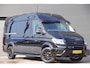 Volkswagen Crafter 35 2.0 TDI L3H3(L2H2) AUT. MARGE! 2X SCHUIFDEUR, LED, 3-ZITS, STOELVERWARMING, ADAPT. CRUISE, CAMERA, NAVI, AIRCO, CARPLAY, DUBBELE SCHUIFDEUR, 2 SCHUIFDEUREN, SCHUIFDEUR LINKS