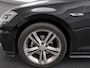 Volkswagen Golf 1.5 TSI 150pk DSG Highline Business R · Apple/Android Car Play · Afneembare Trekhaak · Navigatie · Virtual Cockpit · 17'' Inch · R-line ·