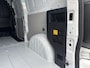 Ford E-Transit Custom 340 L2H1 Limited 71 kWh 218PK 2x Schuifdeur PRO Power VOL Leder 2300KG Trekgewicht Adaptieve Cruise 360 Camera Navi Stoelverwarming Carplay Blind-Spot *Nieuw*