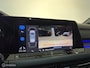 Volkswagen Golf 1.5 eTSi R-Line / Pano/ Head-up/ Matrix/H&K