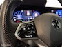 Volkswagen Golf 1.5 eTSi R-Line / Pano/ Head-up/ Matrix/H&K