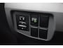 Toyota Prius 1.8 Comfort | Volledige dealerhistorie | Origineel NL | Leder | Stoelverwarming | Parkeersensoren voor/achter | Keyless | Cruise Control | Clima | Head-up display | 15 inch
