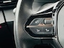 Peugeot e-2008 EV GT Pack 50 kWh Soh 100% | Alcantara bekleding | Achteruitrijcamera | Keyless entry & start | Stoelverwarming | Adeptieve cruise control | Led verlichting interieur | Apple carplay & Android auto