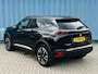 Peugeot e-2008 EV GT Pack 50 kWh Soh 100% | Alcantara bekleding | Achteruitrijcamera | Keyless entry & start | Stoelverwarming | Adeptieve cruise control | Led verlichting interieur | Apple carplay & Android auto