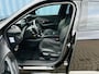 Peugeot e-2008 EV GT Pack 50 kWh Soh 100% | Alcantara bekleding | Achteruitrijcamera | Keyless entry & start | Stoelverwarming | Adeptieve cruise control | Led verlichting interieur | Apple carplay & Android auto