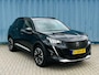Peugeot e-2008 EV GT Pack 50 kWh Soh 100% | Alcantara bekleding | Achteruitrijcamera | Keyless entry & start | Stoelverwarming | Adeptieve cruise control | Led verlichting interieur | Apple carplay & Android auto