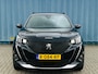Peugeot e-2008 EV GT Pack 50 kWh Soh 100% | Alcantara bekleding | Achteruitrijcamera | Keyless entry & start | Stoelverwarming | Adeptieve cruise control | Led verlichting interieur | Apple carplay & Android auto