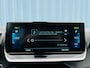 Peugeot e-2008 EV GT Pack 50 kWh Soh 100% | Alcantara bekleding | Achteruitrijcamera | Keyless entry & start | Stoelverwarming | Adeptieve cruise control | Led verlichting interieur | Apple carplay & Android auto