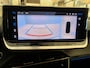Peugeot e-2008 EV GT 54 kWh Panorama Dak | Camera Rondom | Alcantare/Leer | Elek. Stoel met Massage | 18" Lichtmetaal | Stoelverwarming | Achteruitrijcamera | Afwijkende dakkleur | Airco (automatisch)