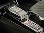 Peugeot e-2008 EV GT 54 kWh Panorama Dak | Camera Rondom | Alcantare/Leer | Elek. Stoel met Massage | 18" Lichtmetaal | Stoelverwarming | Achteruitrijcamera | Afwijkende dakkleur | Airco (automatisch)