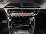 Peugeot e-2008 EV GT 54 kWh Panorama Dak | Camera Rondom | Alcantare/Leer | Elek. Stoel met Massage | 18" Lichtmetaal | Stoelverwarming | Achteruitrijcamera | Afwijkende dakkleur | Airco (automatisch)