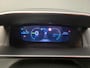 Peugeot e-2008 EV GT 54 kWh Panorama Dak | Camera Rondom | Alcantare/Leer | Elek. Stoel met Massage | 18" Lichtmetaal | Stoelverwarming | Achteruitrijcamera | Afwijkende dakkleur | Airco (automatisch)