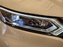 Nissan Qashqai 1.3 DIG-T Premium Edition 19" Lichtmetaal | Lederen Bekleding | Trekhaak | Panorama Dak | Elek. Stoelen | Camera Rondom | Cruise | Navigatie  | Airco (automatisch) | Apple Carplay/Android Auto|telefoonintegratie premium | Chroom delen exterieur