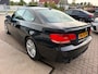 BMW 3-Serie Coupé 325i High Executive / Schuifdak / Sportleder / 6 Cilinder / Youngtimer.