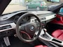 BMW 3-Serie Coupé 325i High Executive / Schuifdak / Sportleder / 6 Cilinder / Youngtimer.