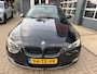 BMW 3-Serie Coupé 325i High Executive / Schuifdak / Sportleder / 6 Cilinder / Youngtimer.