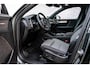 Volvo XC40 2.0 B4 Plus Dark | Trekhaak | Lichtmetalen Velgen 19 inch | All-Season banden | Harman Kardon Audio | Achteruitrijcamera | Parkeersensoren | Keyless Entry | Elektrische Achterklep | Elektrisch Verstelbare Voorstoelen | Stoelverwarming | Google Navigatie | Apple Carplay | Android Auto