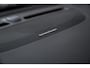Volvo XC40 2.0 B4 Plus Dark | Trekhaak | Lichtmetalen Velgen 19 inch | All-Season banden | Harman Kardon Audio | Achteruitrijcamera | Parkeersensoren | Keyless Entry | Elektrische Achterklep | Elektrisch Verstelbare Voorstoelen | Stoelverwarming | Google Navigatie | Apple Carplay | Android Auto