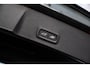 Volvo XC40 2.0 B4 Plus Dark | Trekhaak | Lichtmetalen Velgen 19 inch | All-Season banden | Harman Kardon Audio | Achteruitrijcamera | Parkeersensoren | Keyless Entry | Elektrische Achterklep | Elektrisch Verstelbare Voorstoelen | Stoelverwarming | Google Navigatie | Apple Carplay | Android Auto