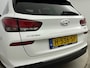Hyundai i30 Wagon 1.4 T-GDI PREMIUM | ELEKTRISCH SCHUIF- KANTELDAK | NAVI | CLIMA | CRUISE | CAMERA | 17'' LM VELGEN | PRIVACY GLASS | AFNEEMBARE TREKHAAK |
