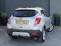 Opel Mokka 1.4 T Cosmo ✓1e Eigenaar✓Pano✓Camera✓Navi✓Leder✓Stoelverwarming✓Leder✓Trekhaak✓Dealer Onderhouden✓Pdc V+A✓6 Bak✓141pk✓Recent beurt gehad✓Bj 12-2015✓N.A.P✓Apk tot 01-2027