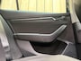 Skoda Octavia Combi 1.4 TSI iV PHEV Business Edition Plus Apple CarPlay/Android Auto | Achteruitrijcamera | Adaptieve cruise control | Climate control | Dodehoek detectie | LED verlichting | Parkeersensoren voor en achter | Trekhaak