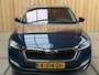 Skoda Octavia Combi 1.4 TSI iV PHEV Business Edition Plus Apple CarPlay/Android Auto | Achteruitrijcamera | Adaptieve cruise control | Climate control | Dodehoek detectie | LED verlichting | Parkeersensoren voor en achter | Trekhaak