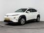 Hyundai Kona Electric EV FASHION 64 kWh | SoH 94% | DODEHOEK DETECTIE | PDC | 3 FASE | WARMTEPOMP | CAMERA | CLIMA | CRUISE ADAPT. | NAVI | PRIVACY GLASS | DAKRAILING | APPLE CAR PLAY & ANDROID AUTO |