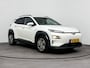 Hyundai Kona Electric EV FASHION 64 kWh | SoH 94% | DODEHOEK DETECTIE | PDC | 3 FASE | WARMTEPOMP | CAMERA | CLIMA | CRUISE ADAPT. | NAVI | PRIVACY GLASS | DAKRAILING | APPLE CAR PLAY & ANDROID AUTO |